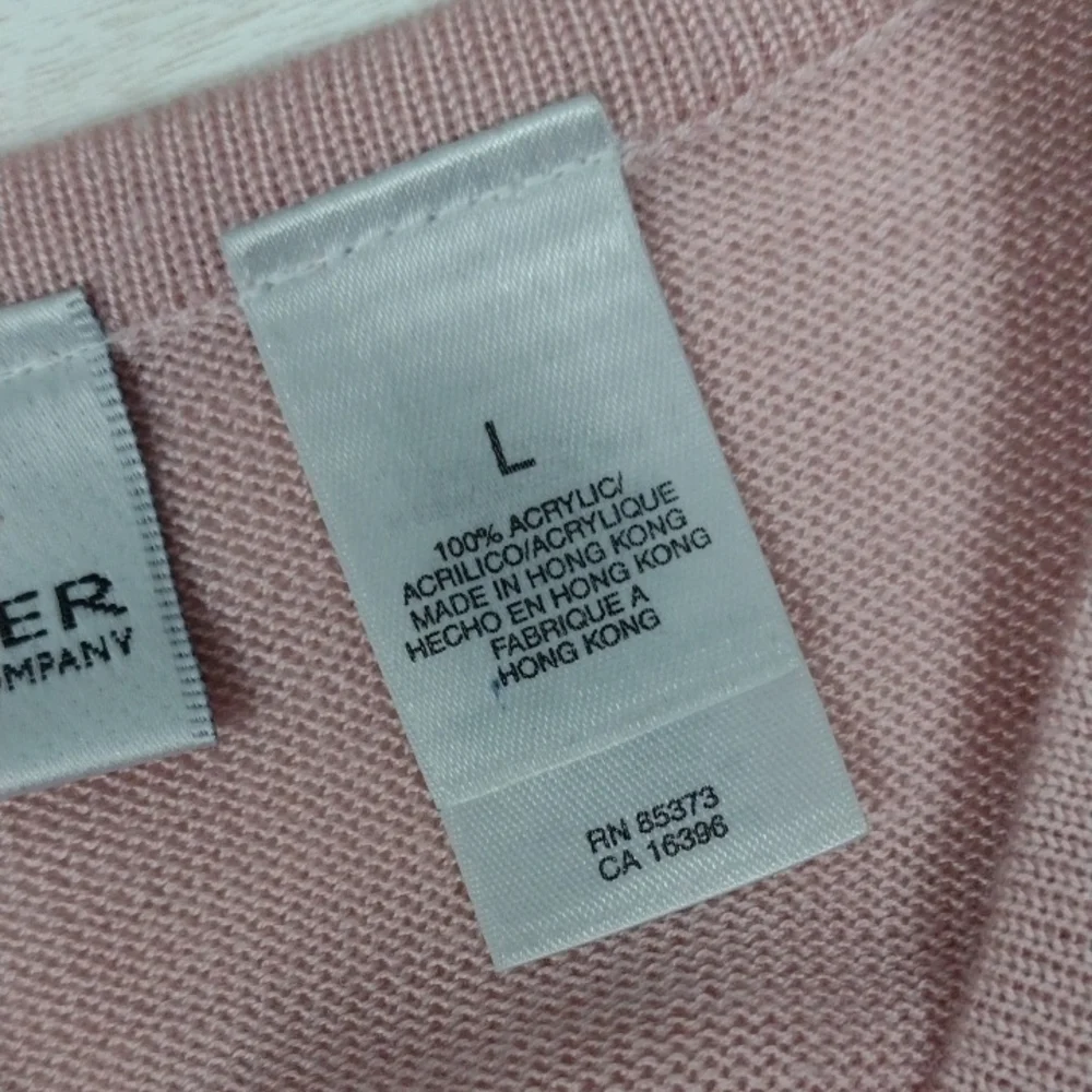 Liz Claiborne Pink Sweater with Black Floral Embroidery Size L - Picture 6 of 6